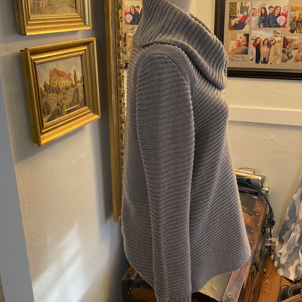 Calvin Klein Horizontal Ribbed Gray Cowl Neck Sweater - Picture 7 of 13